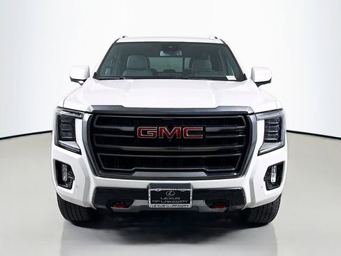 Used 2023 GMC Yukon AT4 w/ Technology Package image 2