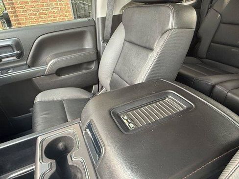 Used 2018 GMC Sierra 2500 SLT w/ Duramax Plus Package AWD/4WD image 29