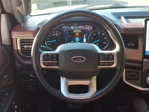 Used 2024 Ford Expedition Limited AWD/4WD image 19