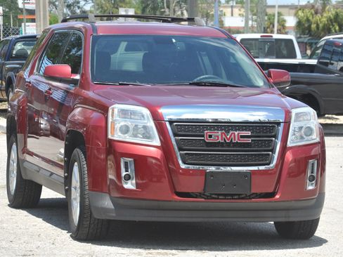 Used 2011 GMC Terrain SLE FWD image 2
