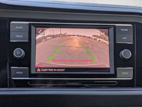 Used 2020 Volkswagen Jetta R-Line w/ R-Line Cold Weather Package image 12