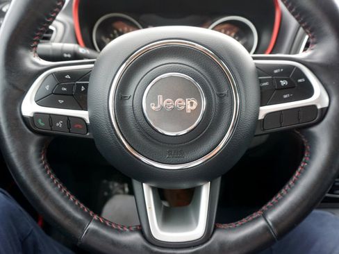 Used 2018 Jeep Compass Trailhawk w/ Leather Interior Group image 18