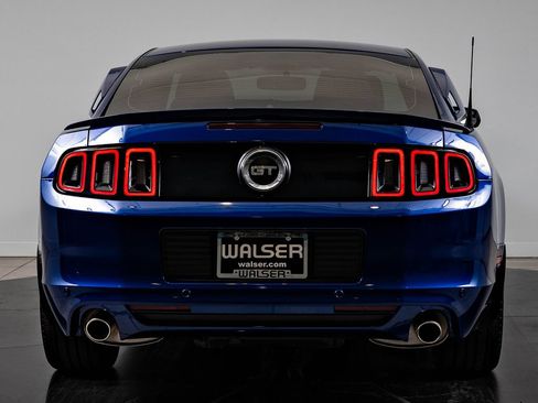 Used 2013 Ford Mustang GT Premium w/ Electronics Pkg RWD image 7