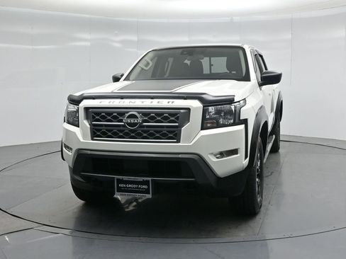 Used 2022 Nissan Frontier SV w/ Technology Package image 56