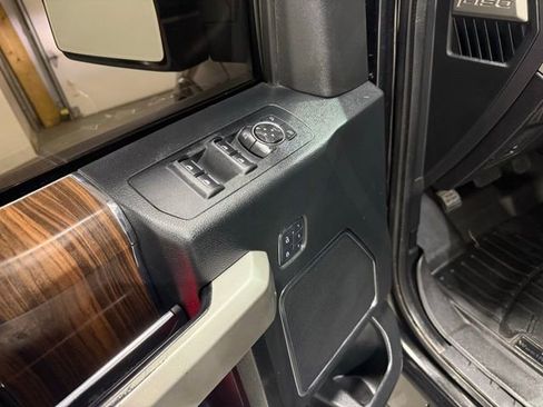 Used 2015 Ford F150 Lariat w/ Equipment Group 502A Luxury image 9