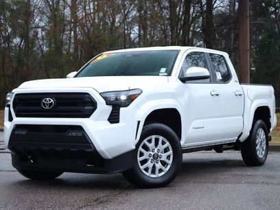 Used 2025 Toyota Tacoma SR5
