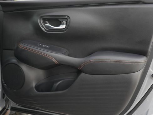 Used 2024 Honda HR-V Sport image 9