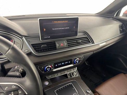 Used 2018 Audi Q5 Prestige w/ Prestige Package image 17