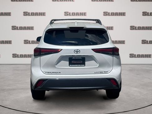 Used 2023 Toyota Highlander Limited AWD/4WD image 4