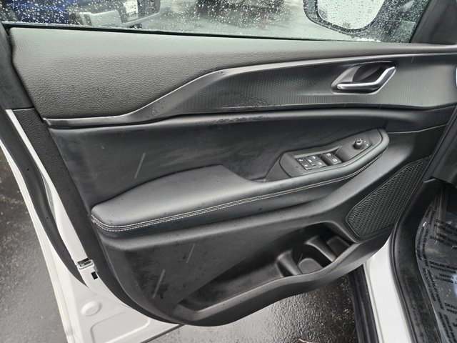 Used 2025 Jeep Grand Cherokee 4WD image 37