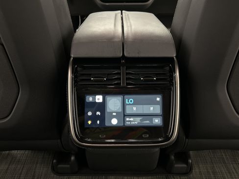 Used 2024 Rivian R1T Adventure AWD/4WD image 28