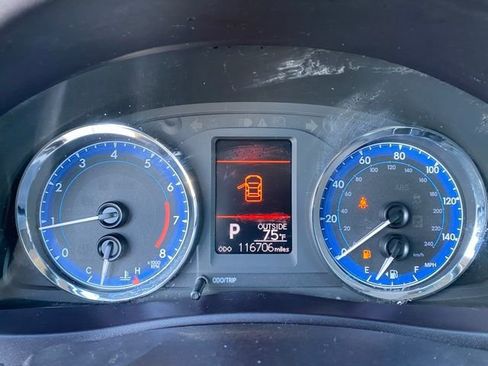 Used 2018 Toyota Corolla LE image 20