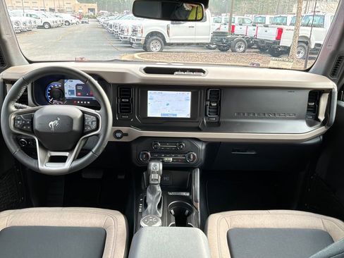 Used 2022 Ford Bronco Big Bend image 12