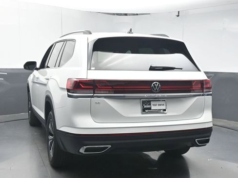 New 2026 Volkswagen Atlas SE FWD image 6