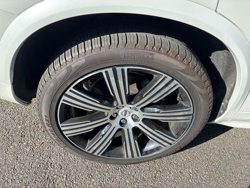 New 2025 Volvo XC90 T8 Ultra w/ Protection Package Premier AWD/4WD image 15