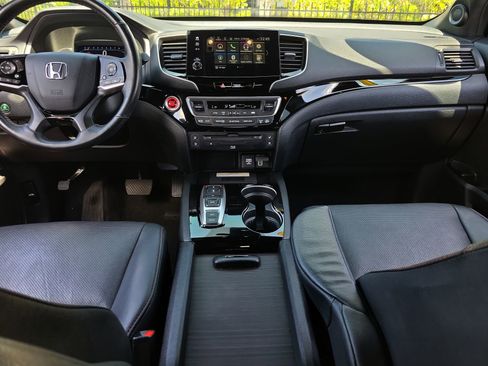Used 2022 Honda Pilot Black Edition image 16