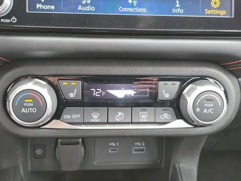 New 2025 Nissan Versa SR w/ Trunk Package image 17