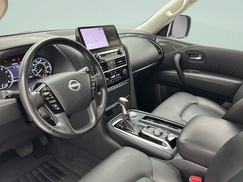 Used 2021 Nissan Armada SV AWD/4WD image 13