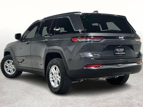 Used 2024 Jeep Grand Cherokee Laredo w/ Trailer Tow Package image 15