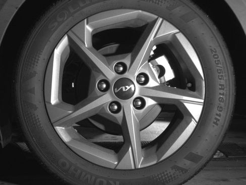 Used 2025 Kia K4 LXS image 14