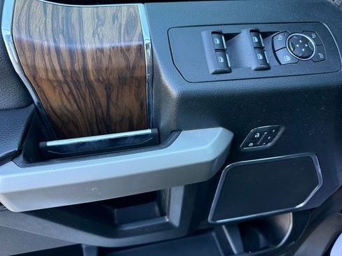 Used 2018 Ford F150 Lariat w/ Equipment Group 502A Luxury image 20