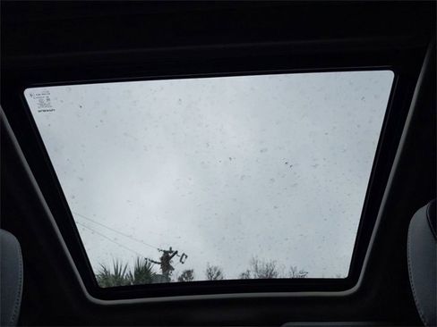 Used 2020 Subaru Forester Limited image 20