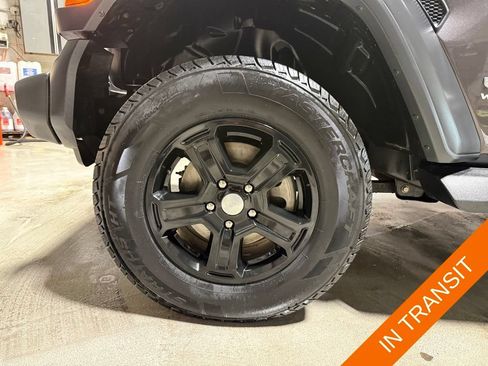 Certified 2020 Jeep Wrangler Sport AWD/4WD image 31