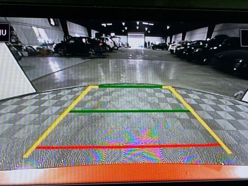 Used 2019 Volkswagen Tiguan SEL image 18