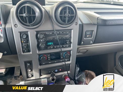 Used 2004 HUMMER H2 w/ Preferred Equipment Group image 16