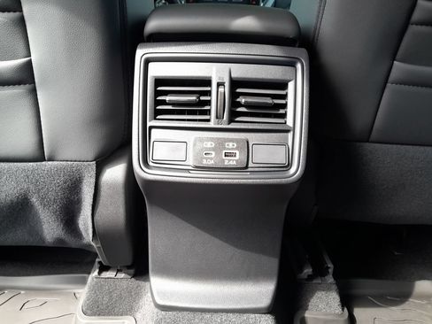 Certified 2026 Subaru Forester Premium AWD/4WD image 30