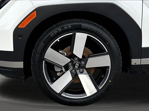 Used 2025 Hyundai Santa Fe Limited image 35