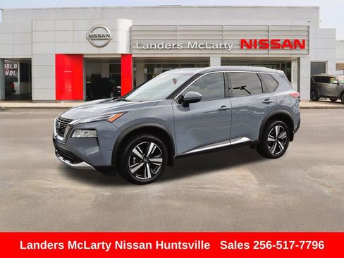 Used 2023 Nissan Rogue Platinum w/ Platinum Premium Package FWD image 9