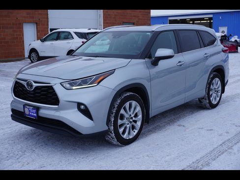 Used 2021 Toyota Highlander Limited image 1