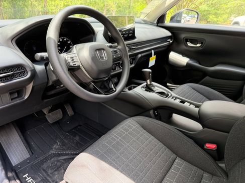 New 2026 Honda HR-V LX image 15