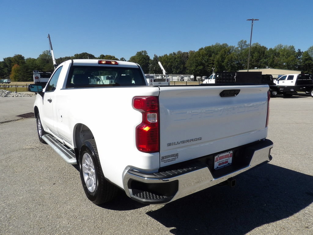 Used 2025 Chevrolet Silverado 1500 W/T RWD image 5