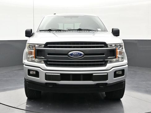 Used 2018 Ford F150 XLT w/ Equipment Group 302A Luxury AWD/4WD image 8