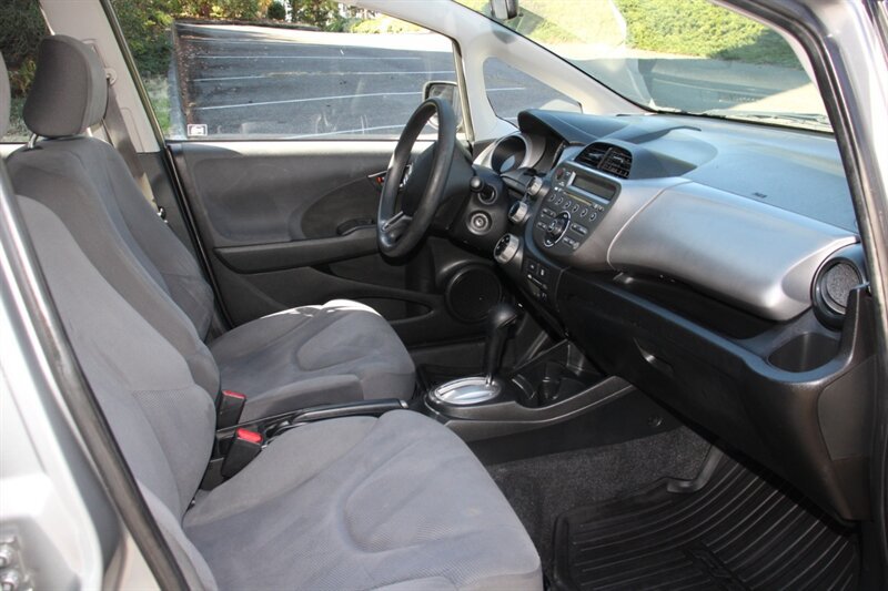 Used 2010 Honda Fit image 13