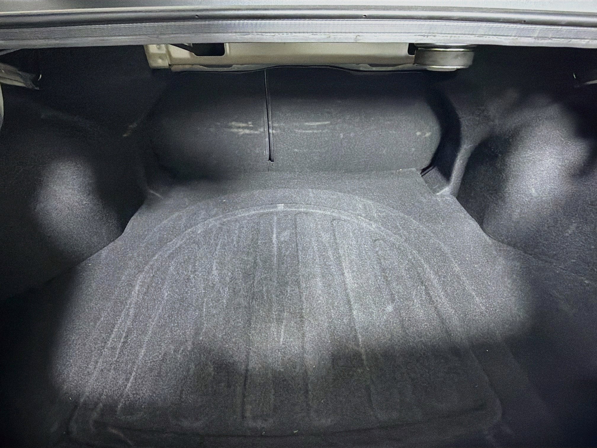 Used 2025 Hyundai Elantra Limited FWD image 28