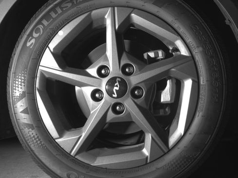 Used 2025 Kia K4 LXS image 13