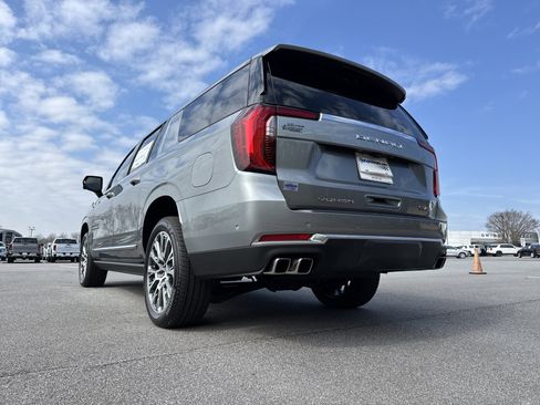 New 2026 GMC Yukon XL Denali w/ Sun & Power Step Package image 8