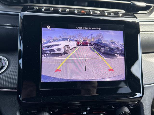 Certified 2023 Jeep Grand Cherokee Altitude AWD/4WD image 32