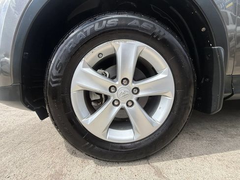 Used 2013 Toyota RAV4 XLE FWD image 25