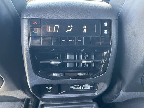 Used 2023 Jeep Grand Cherokee L Laredo AWD/4WD image 20