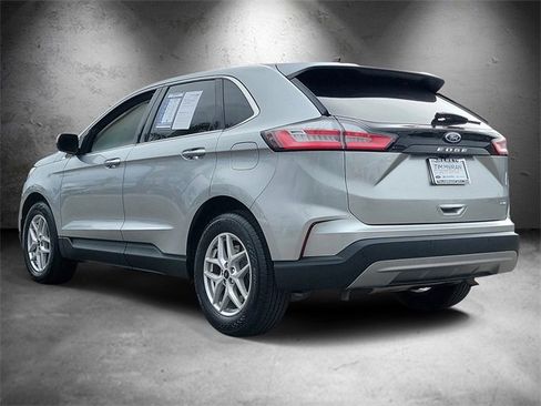 Certified 2023 Ford Edge SEL image 4