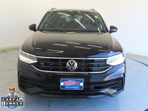 Used 2022 Volkswagen Tiguan SE R-Line image 10
