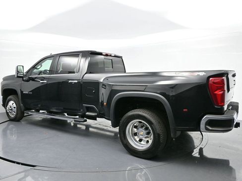 Used 2025 Chevrolet Silverado 3500 LTZ w/ LTZ Plus Package image 5