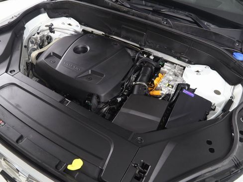 Used 2024 Volvo XC90 T8 Ultimate w/ Protection Package Premier image 22