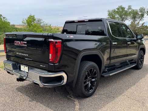 Used 2021 GMC Sierra 1500 SLT AWD/4WD image 4