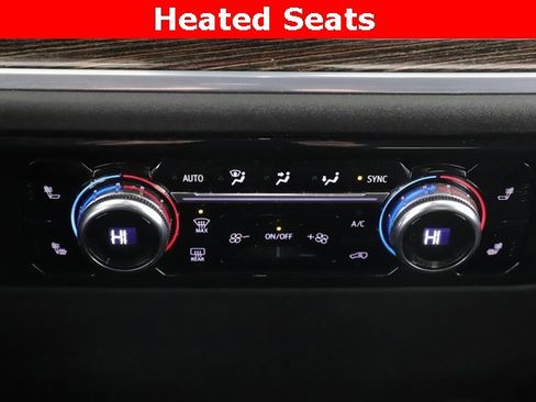 Used 2022 GMC Sierra 1500 SLE image 4