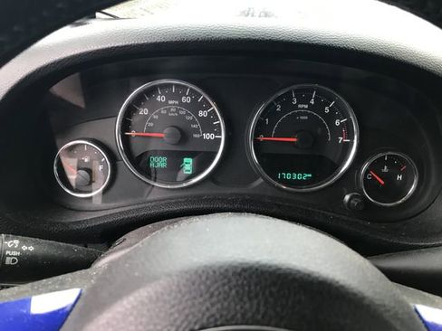 Used 2014 Jeep Wrangler Unlimited Sahara w/ Max Tow Package image 6